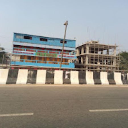 Hotel Chandan,Bhubaneswar Bagian luar foto