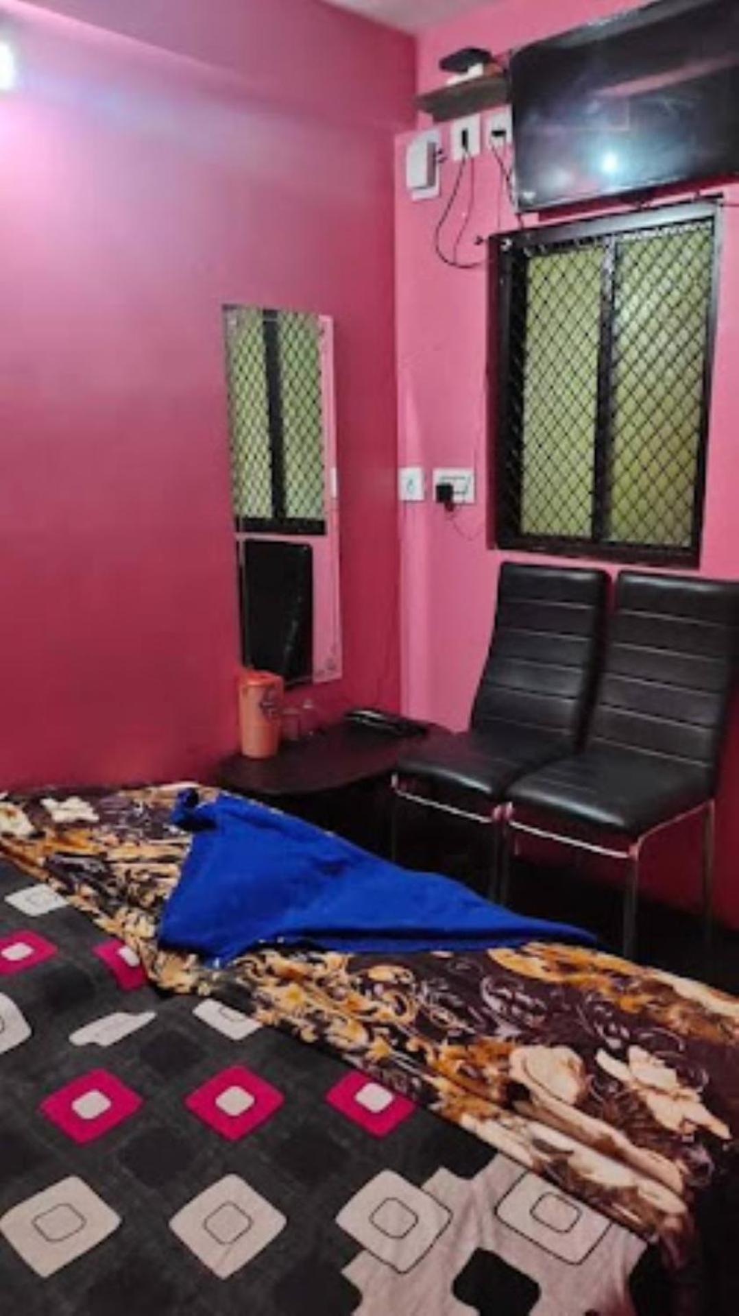 Hotel Chandan,Bhubaneswar Bagian luar foto